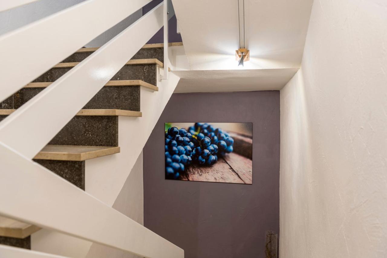 Weinbau Frank Schoenig سومرهاوزن المظهر الخارجي الصورة
